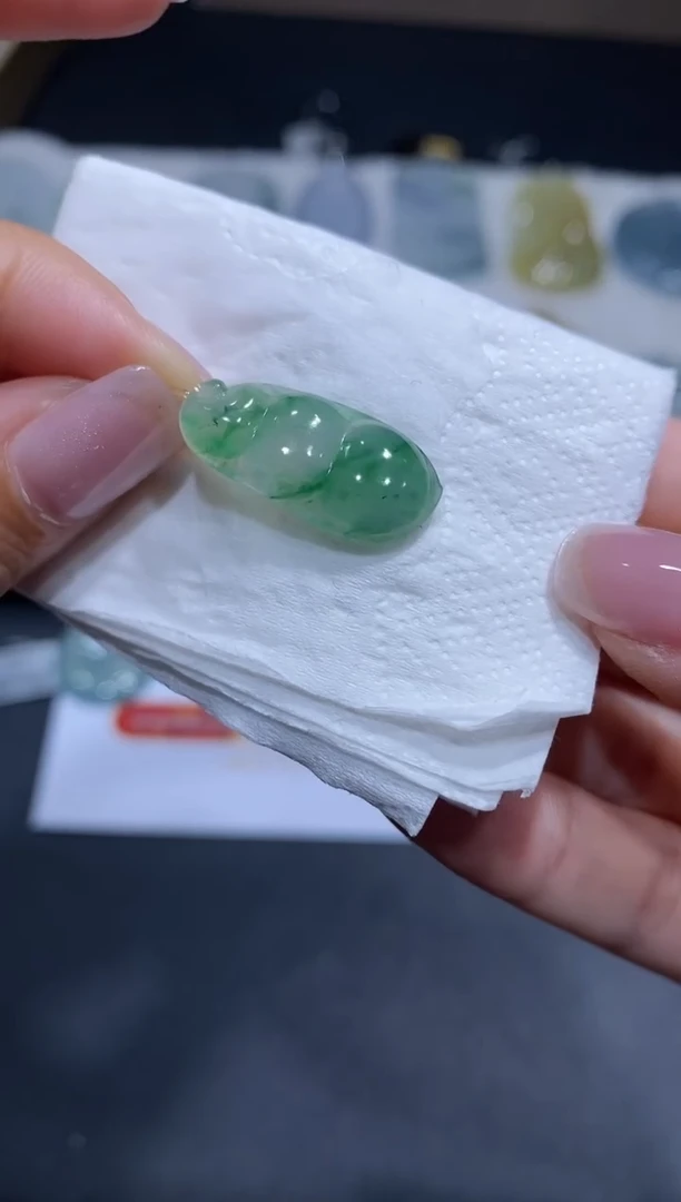 【闪购商品】定制翡翠未镶嵌翡翠