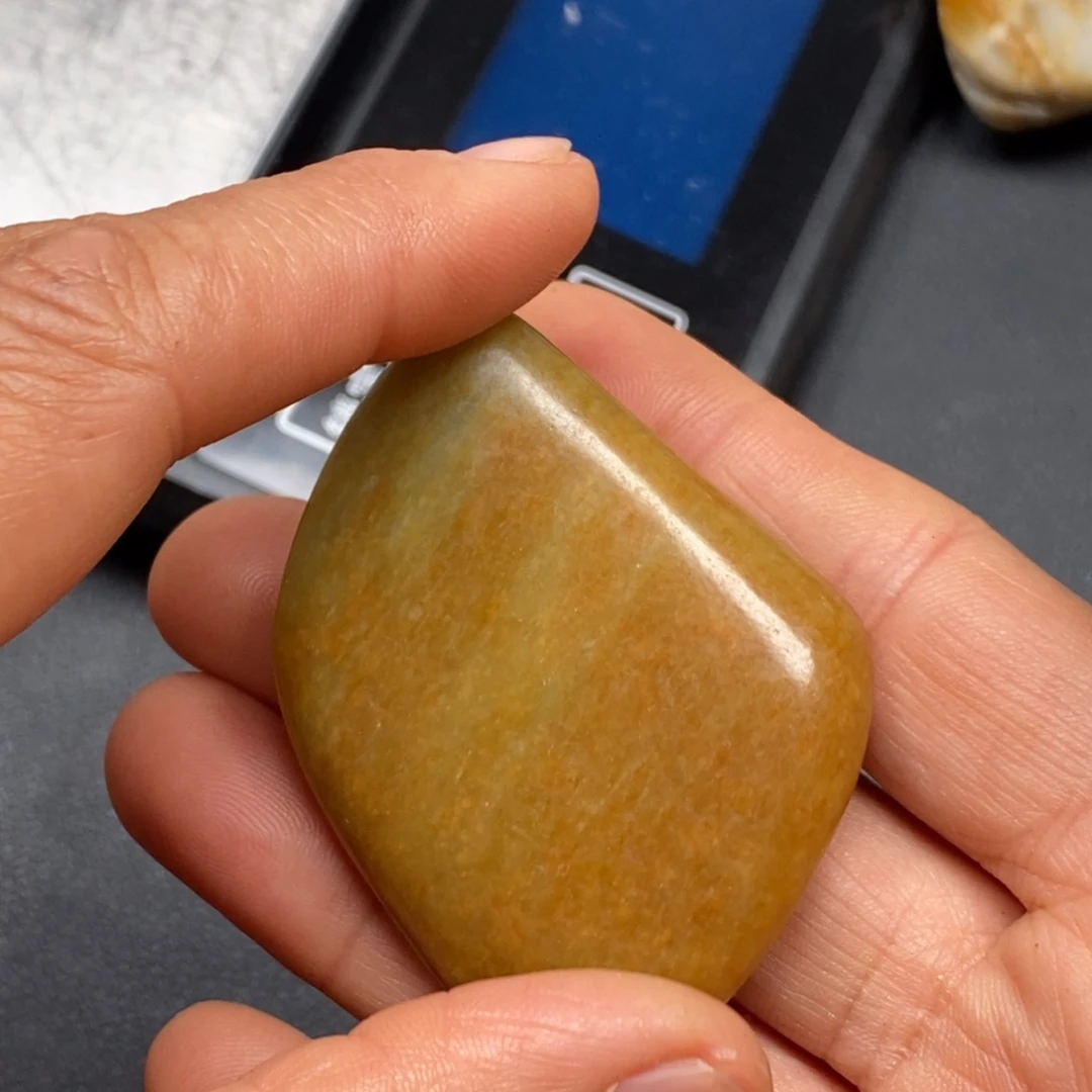 和田玉（糖玉）挂件未镶嵌