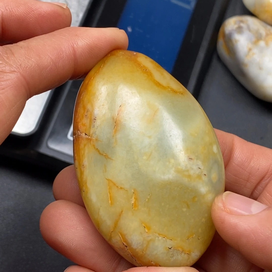 和田玉（糖玉）挂件未镶嵌