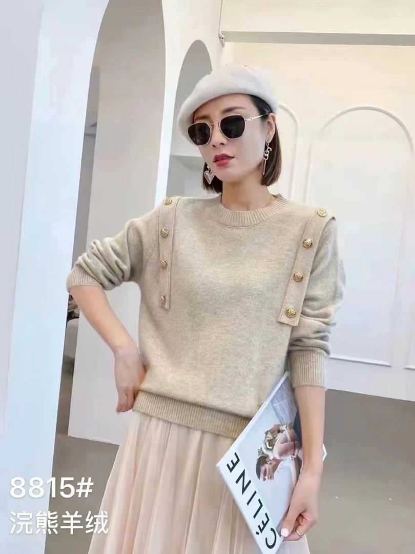 董小姐/8815气质肩扣毛衣