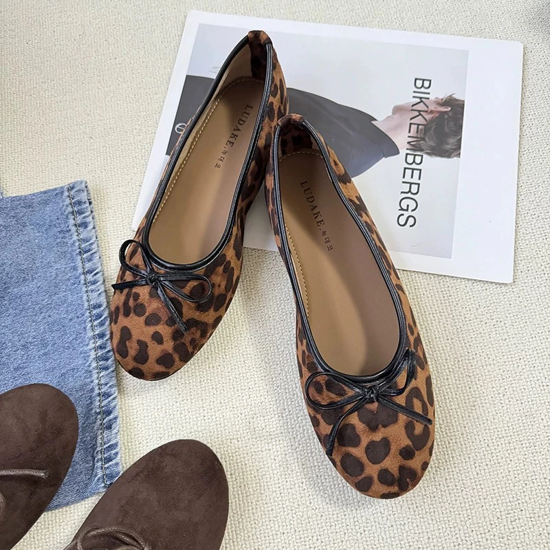 董小姐/1286新款平底蝴蝶结豹纹浅口豆豆鞋