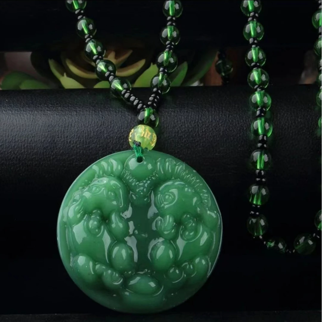 .....时尚饰品深绿色单面双貔貅