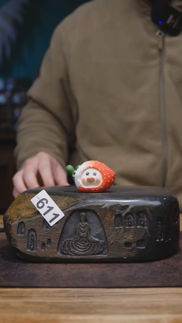 【闪购商品】陶瓷草莓猪头同款611