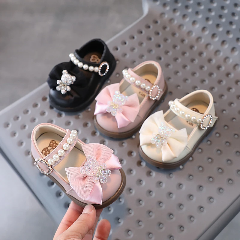 0-3岁春秋新小女孩宝宝软底学步鞋公主鞋洋气百搭防滑婴儿小童鞋
