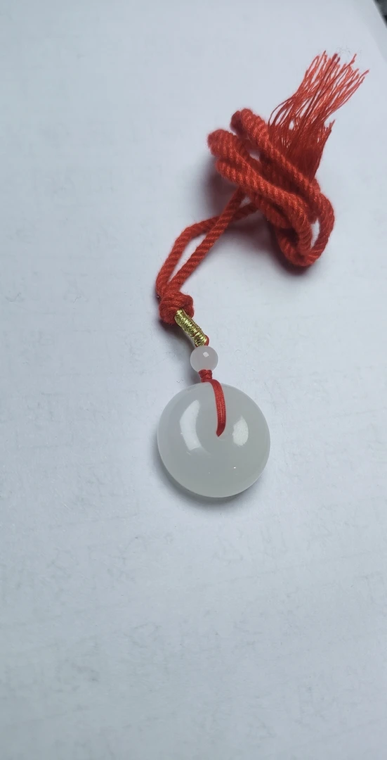 天然和田玉白玉吊坠