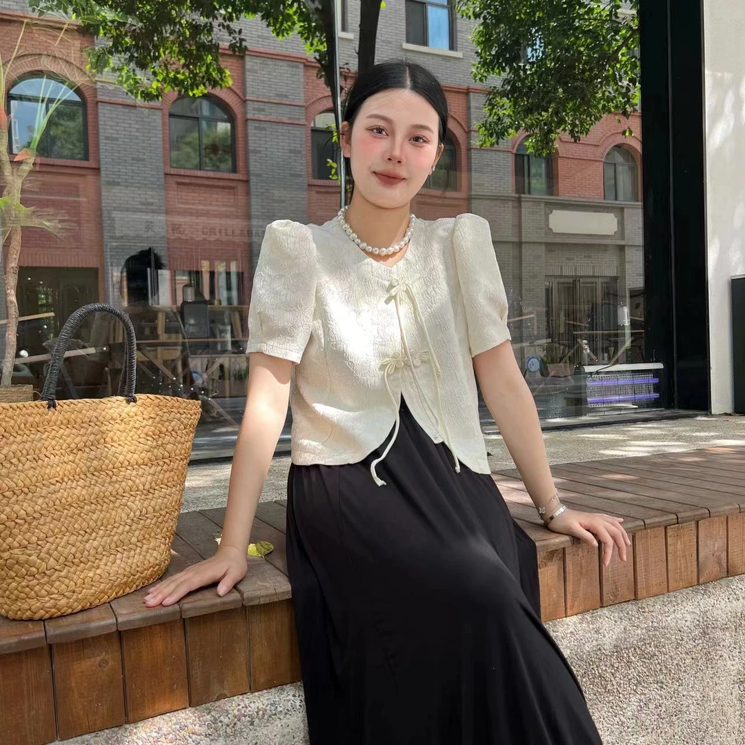 【摩登】2024夏季新款国潮风新中式盘扣国风短袖蝴蝶扣女装时尚