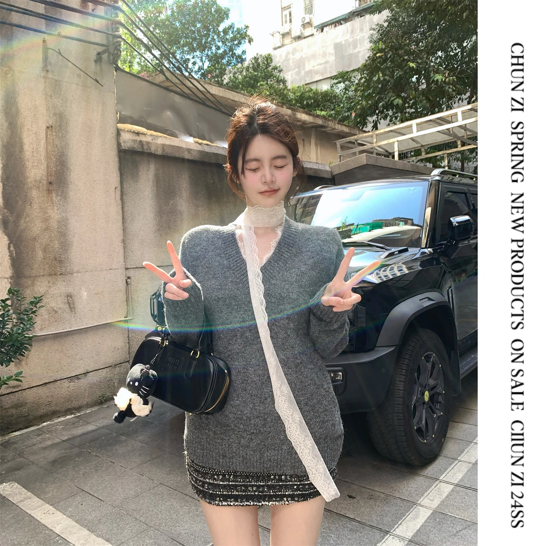 【CHUN ZI】复古针织v领宽松慵懒感拼接蕾丝假两件毛衣