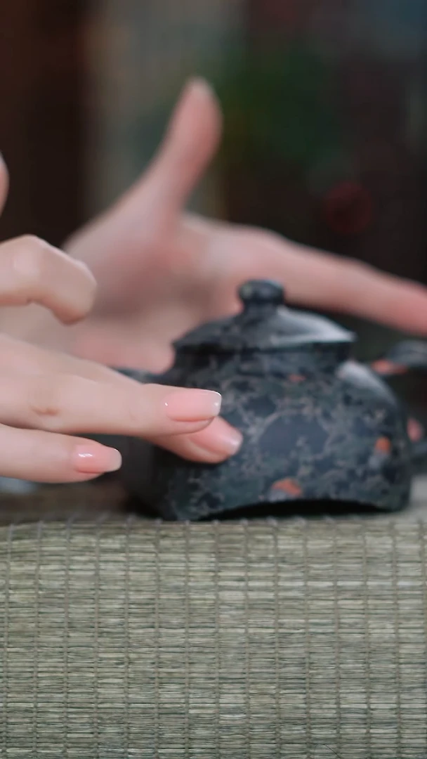 【闪购商品】M童子张安山玉半月