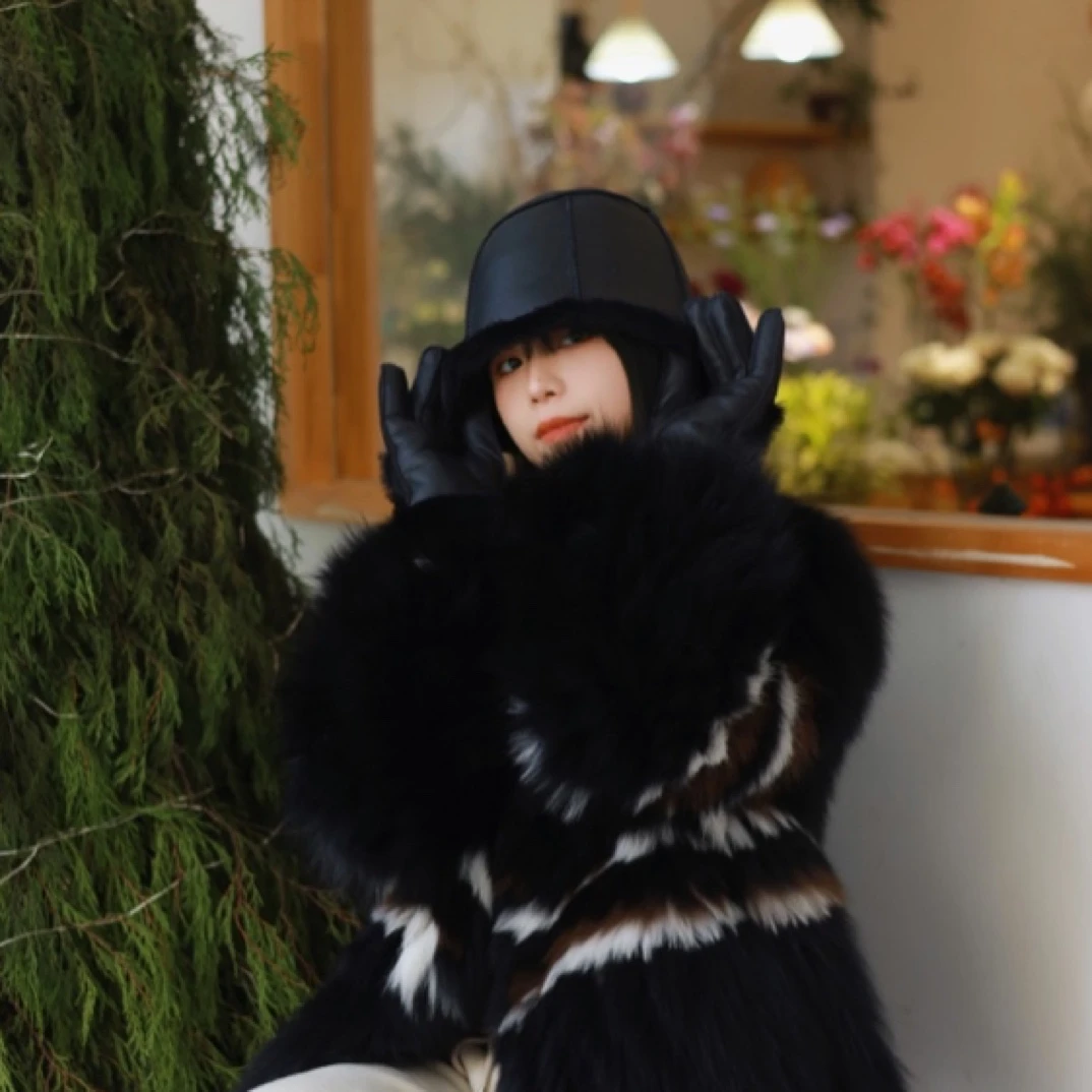 送礼物时尚羊皮毛一体渔夫盆帽子女士黑色秋冬季加厚保暖生日礼物