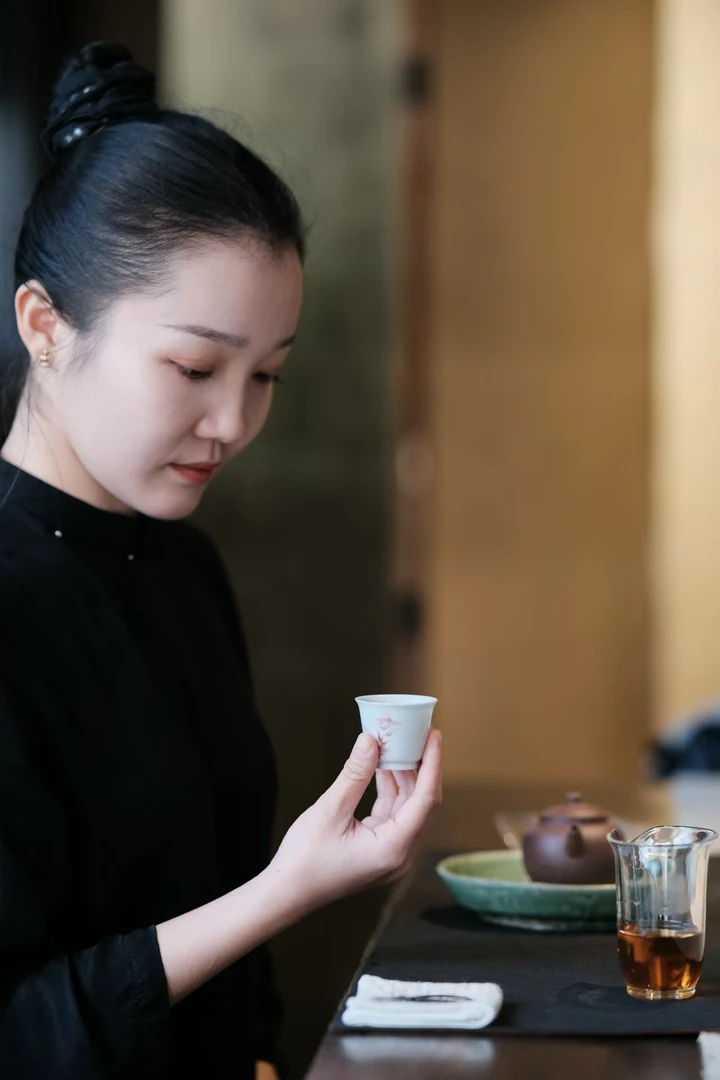 釉里红白瓷陶瓷珐琅彩纯手工芝兰如意杯主人杯茶杯28cc