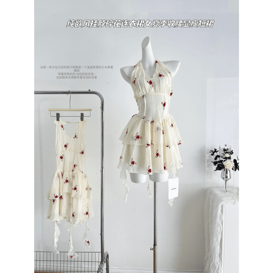 纯欲风露背碎花挂脖吊带连衣裙女夏季茶歇法式蓬蓬短裙子收腰显瘦