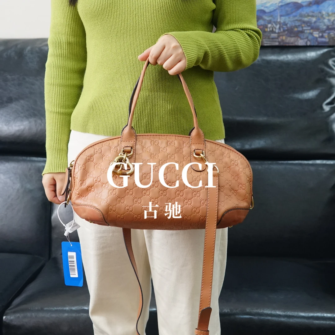 95新 GUCCI/古驰 压纹斜挎包/F3JZ10526011/6011