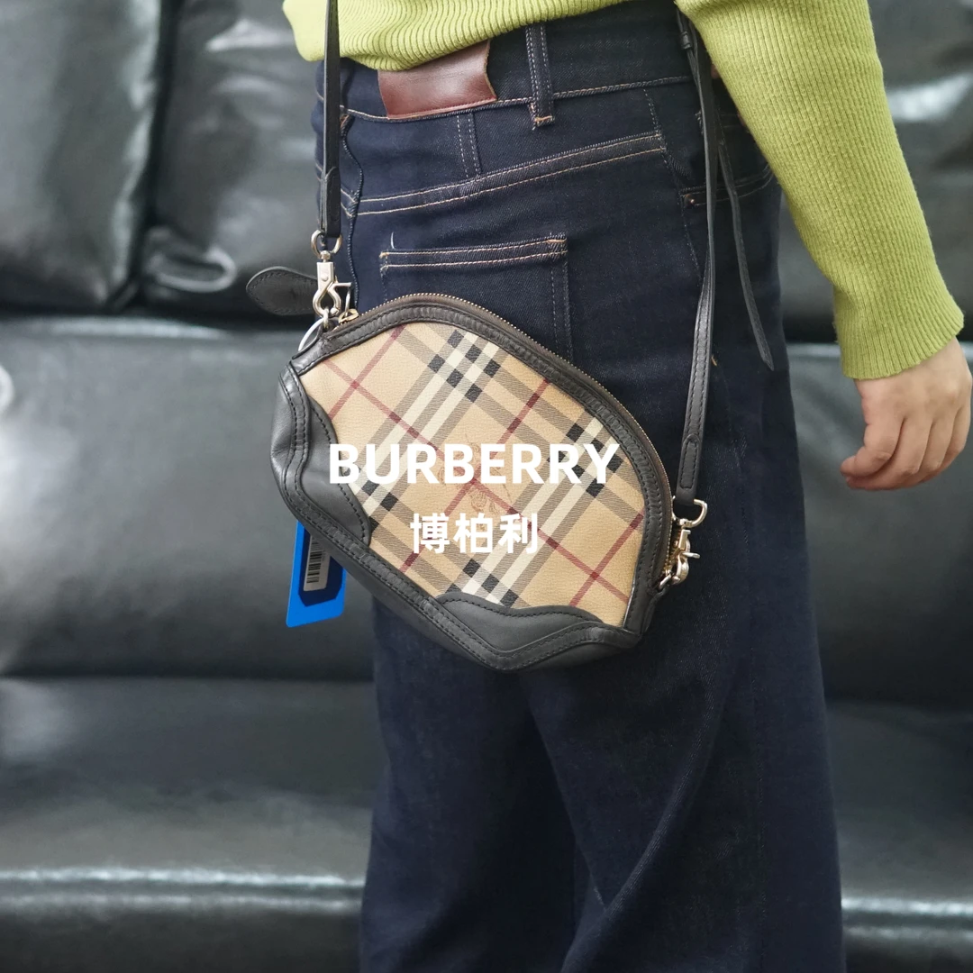 95新 BURBERRY/博柏利 巴宝莉 格纹斜挎包/FYWT11719011/9011
