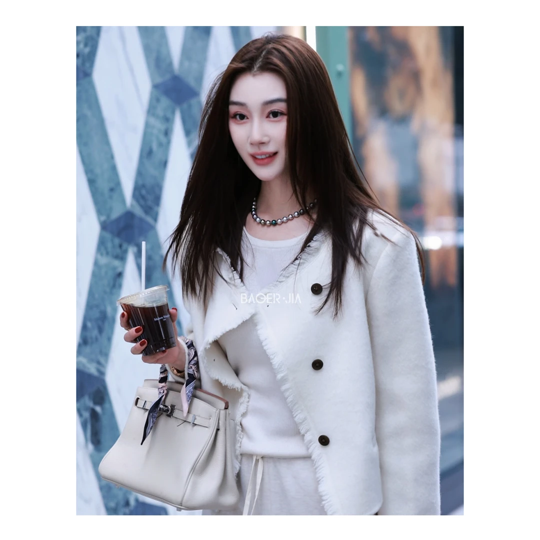 3-宝儿家含幂BA88024309冬季穿搭新款高级感复古流苏气质百搭外套