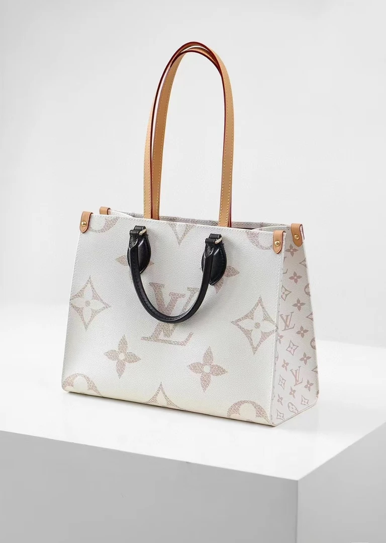 全新未使用 LouisVuitton/路易威登 otg中号沙丘色/公价无/甄选
