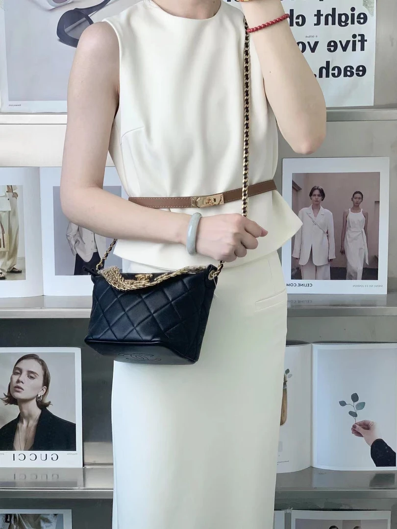 99新 Chanel/香奈儿 香奈儿24c水钻手柄hobo黑金/公价无/甄选