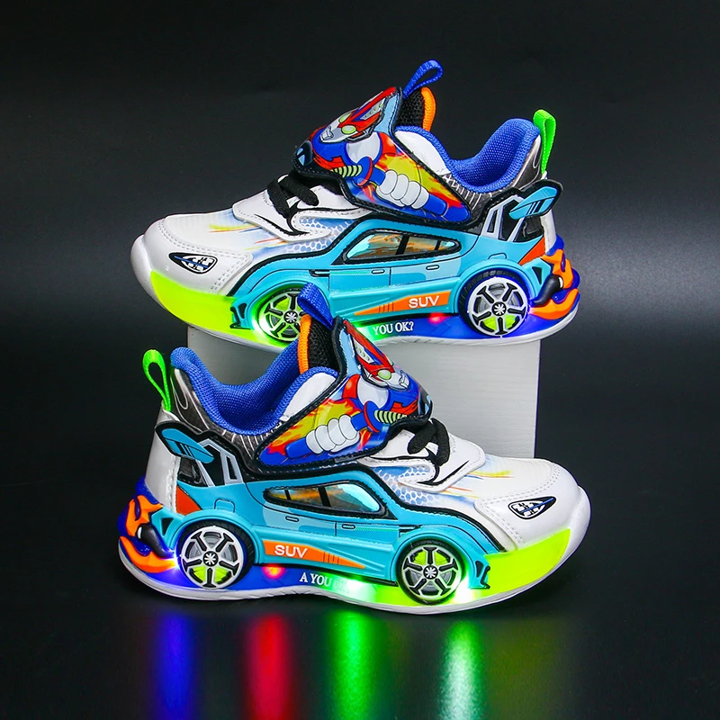奥特曼鞋子男童亮灯2024秋冬新款加绒男孩旋转发光跑步休闲带灯