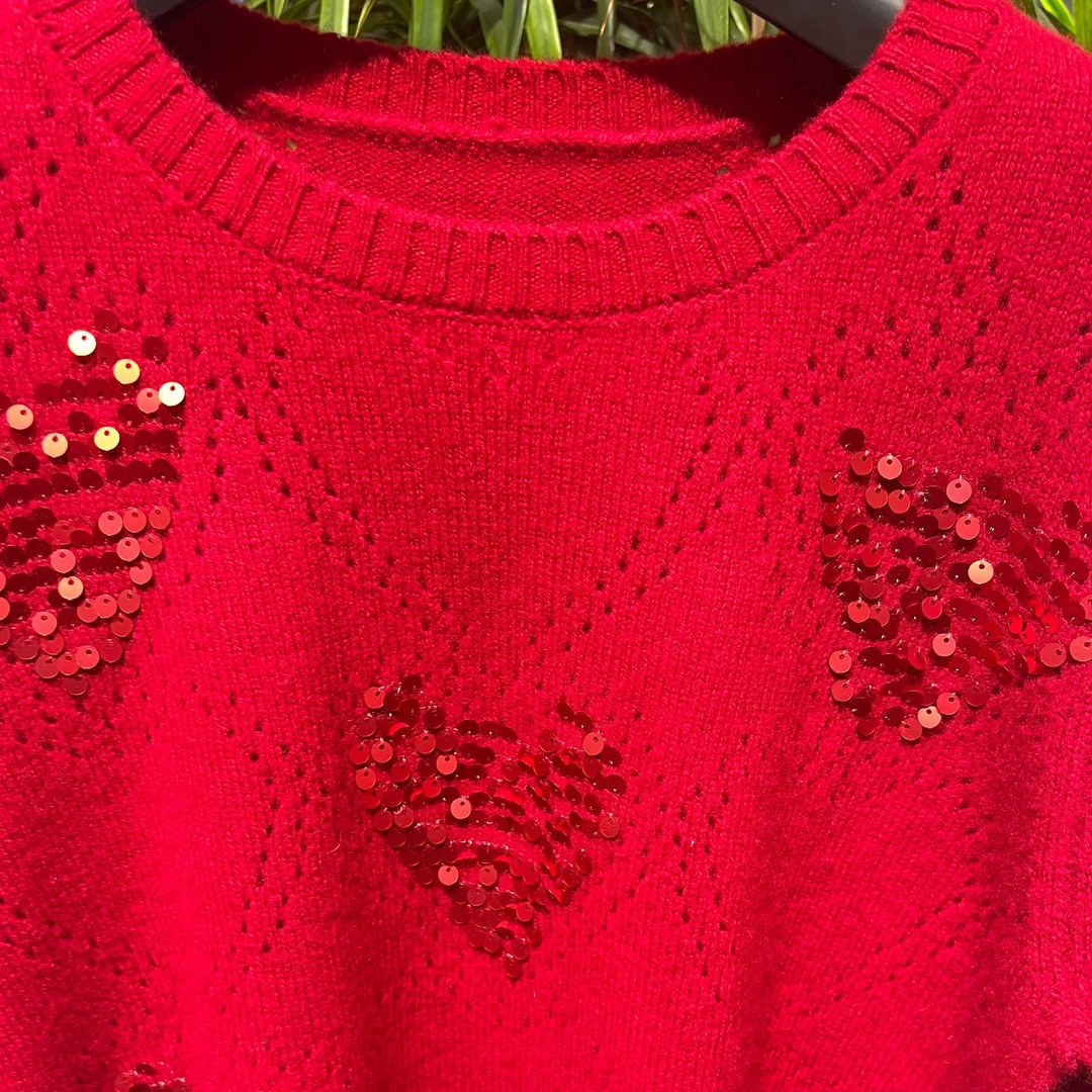 雾道时尚红色毛衫