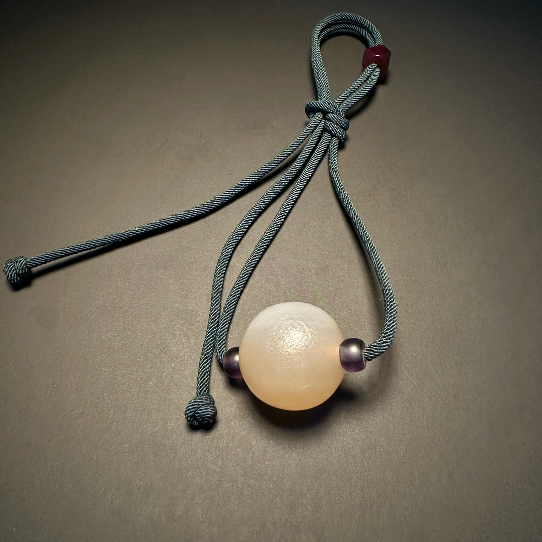 清玛瑙冒 顶挂件  333-326