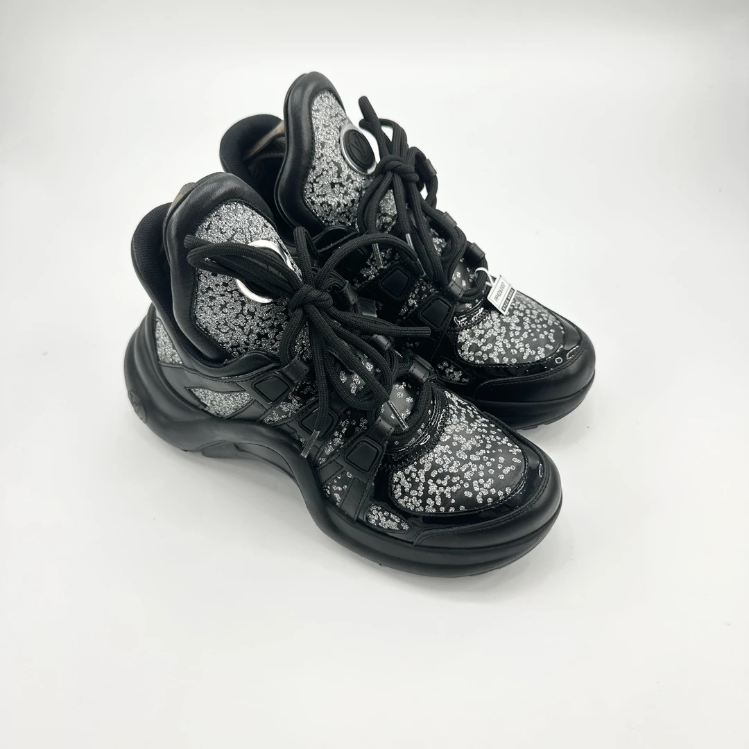 LV/36码/黑色满天星拱桥老爹鞋/98新/pp426107