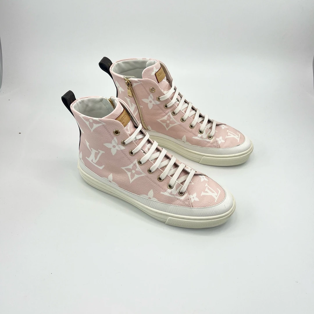 lv/38码/粉色满印高帮板鞋/96新
