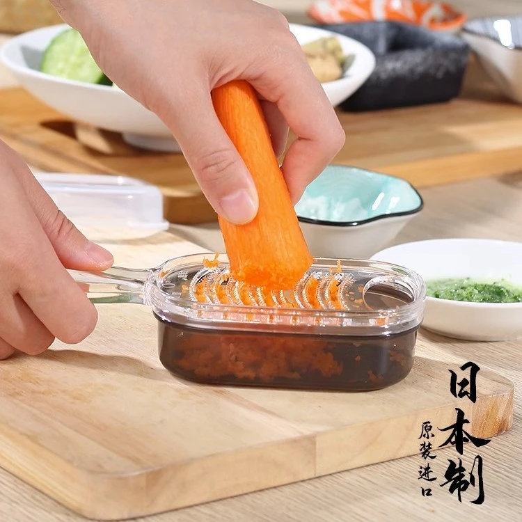 日本进口带手柄小型研磨器带盖防尘水果蔬菜刨泥器磨蓉碎姜搓泥器