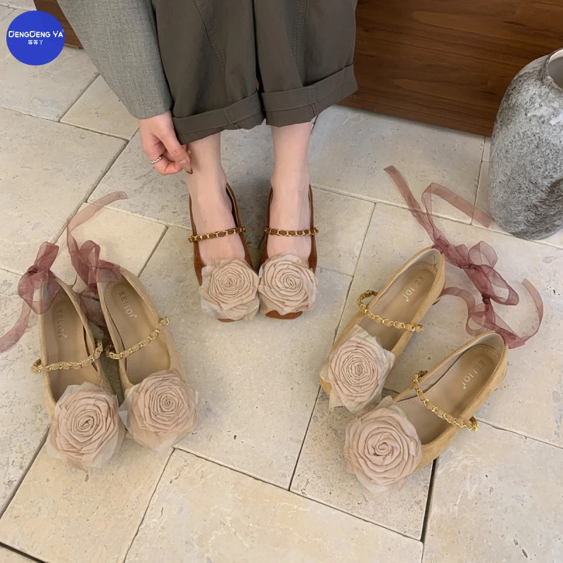 软底尖头通勤秋季圆头粗中跟玫瑰花朵一字带绒面低跟百搭女单鞋