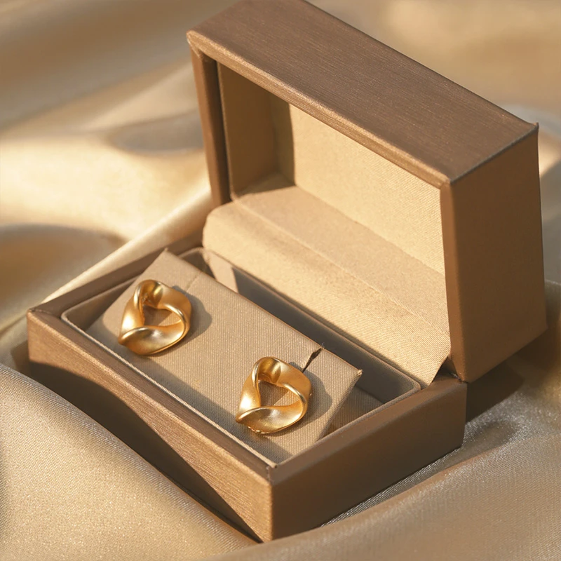 钛钢耳饰 时尚气质哑光几何三角形耳钉简约百搭法式轻奢冷淡风款