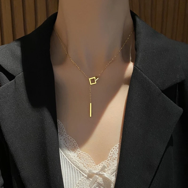 钛钢项链 小众轻奢方形双扣项链女时尚百搭环环相扣不掉色锁骨链