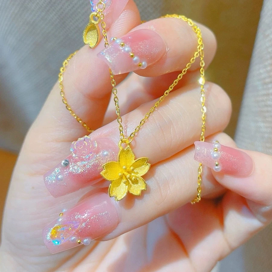 钛钢项链 轻奢时尚不掉色铃兰花朵项链女气质百搭精美送女友坠链