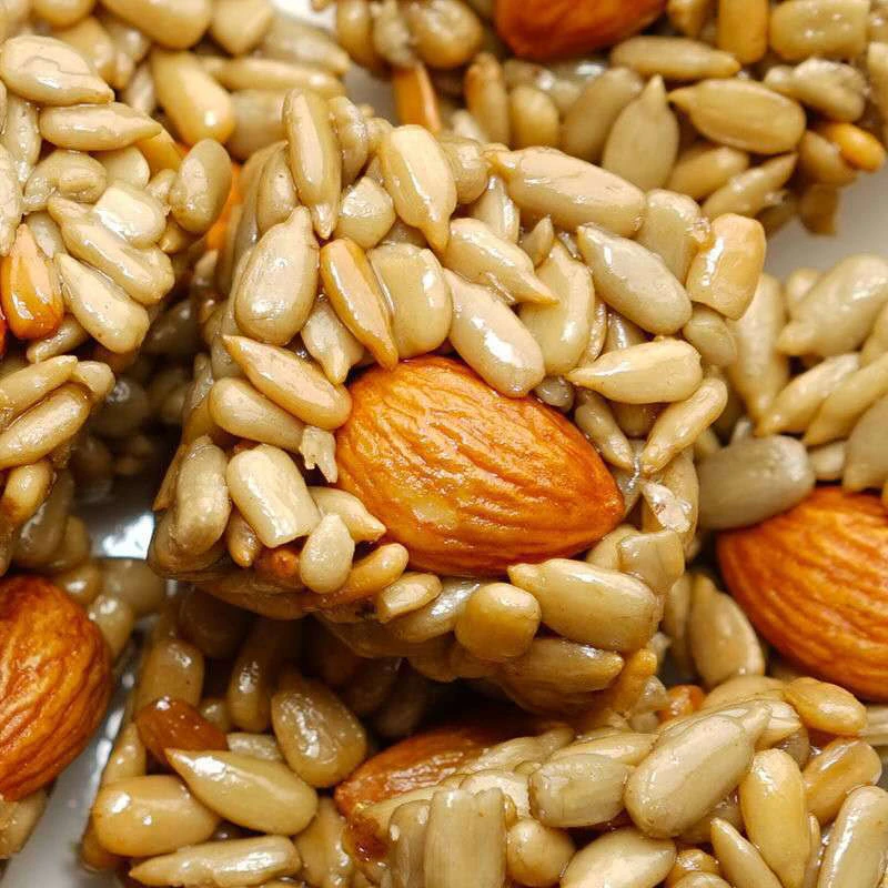 巴旦木瓜子仁酥大颗葵花籽瓜子酥混合坚果美味好吃传统零食小包装