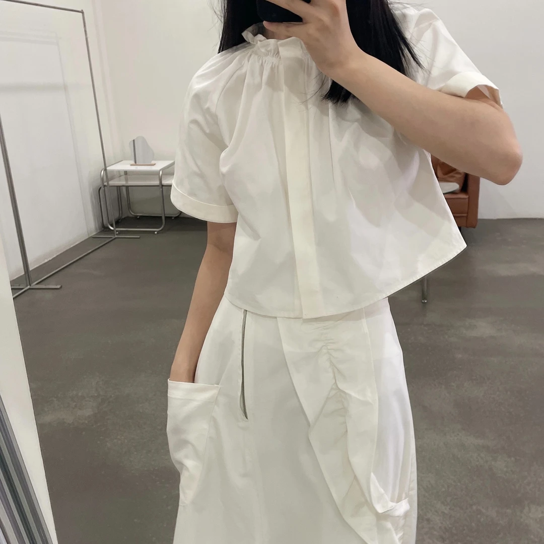 小众设计款奶杏色套装