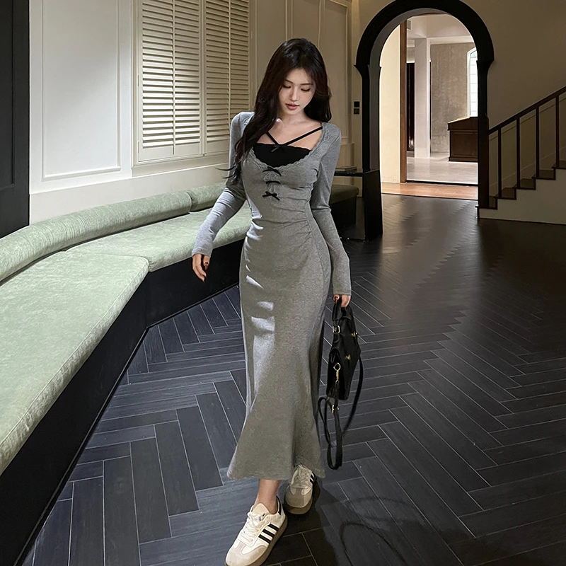气质纯欲设计感拼接撞色假两件连衣裙女2024秋季新款收腰修身长裙
