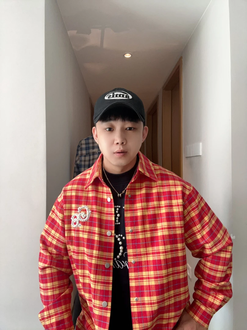 包發財（珍珠格子衬衣）休闲长袖宽松格纹男款时尚情侣翻领