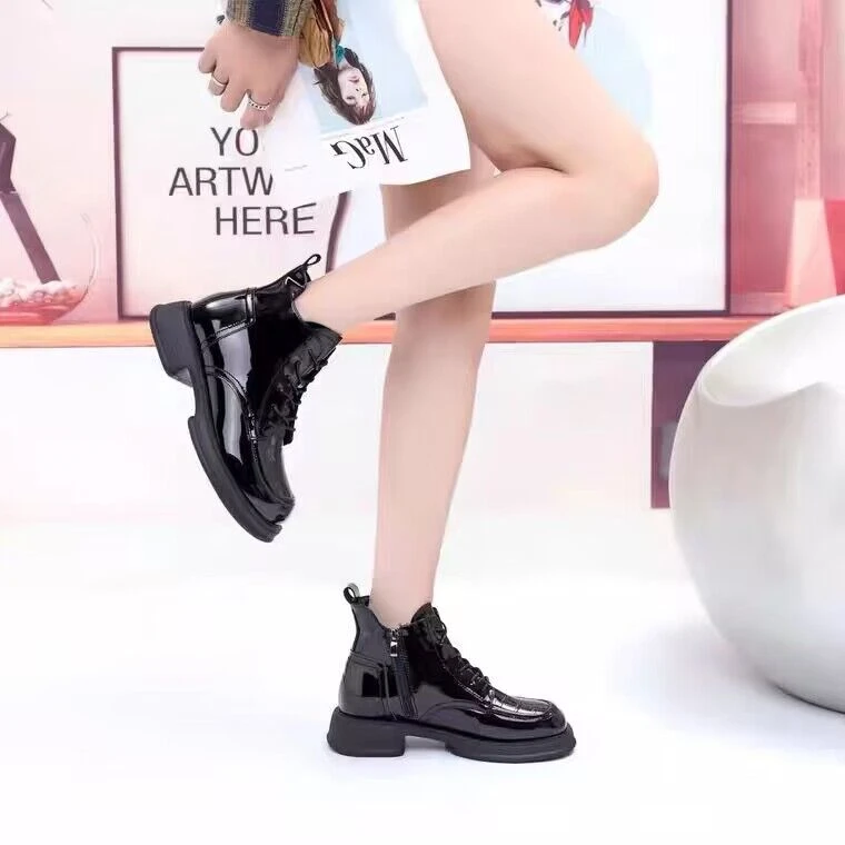 冬季时装靴马丁靴女款高跟短靴秋冬加绒靴子女冬季女靴真皮女鞋