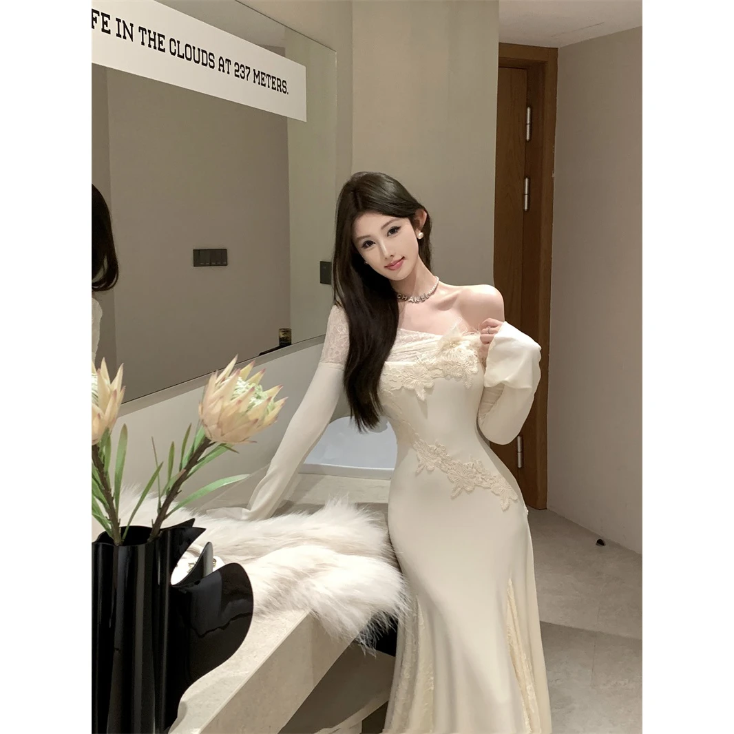 法式气质别致绝美修身鱼尾长裙女针织设计感拼接软蕾丝连衣裙秋季