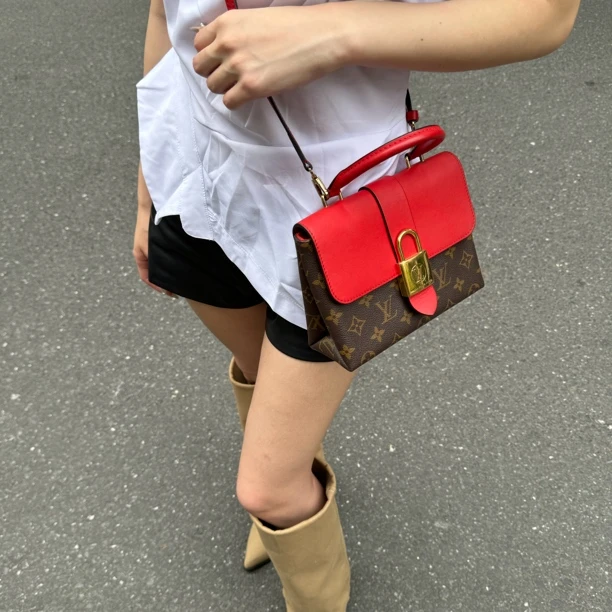 95新 LouisVuitton/路易威登 LV锁头老花红色lockybb手提包斜挎包