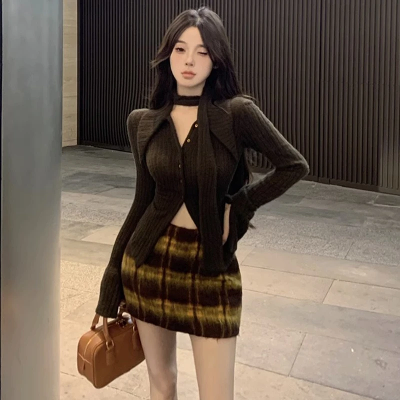 美拉德纯欲长袖针织毛衣小开衫女秋冬套装格子包臀短裙辣妹两件套