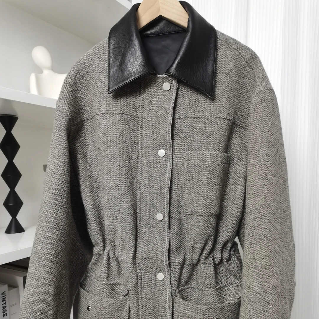 拼接领羊毛呢鹅绒服