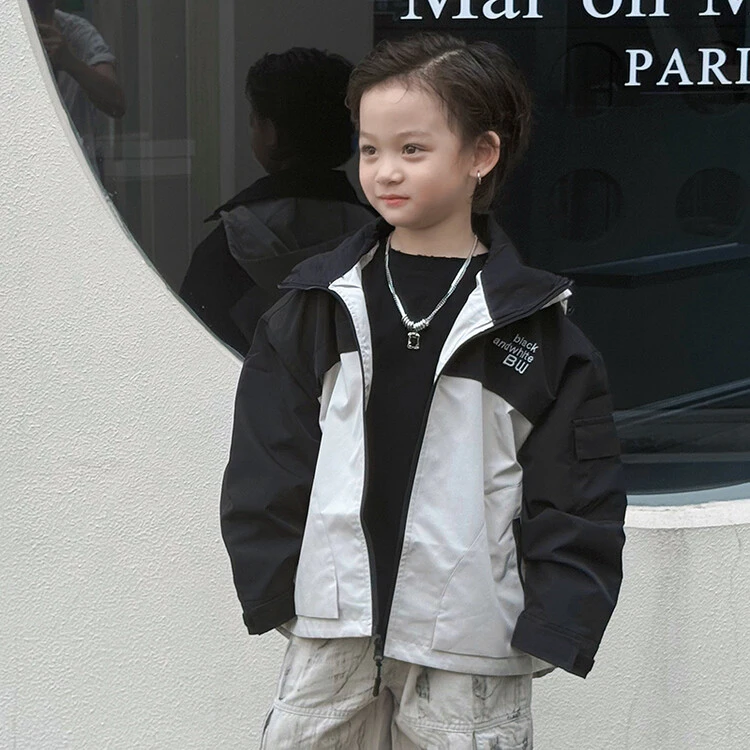 HY2495儿童时尚冲锋衣2025春季新款男童韩版拼色连帽外套中小童