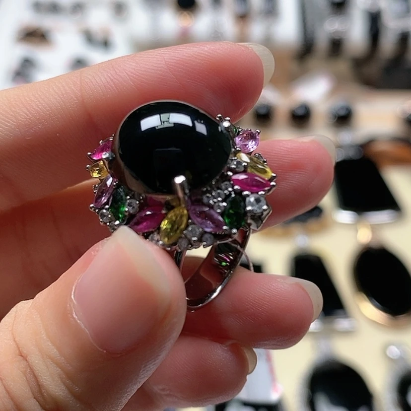 【闪购商品】翡翠戒指18K金镶嵌小*