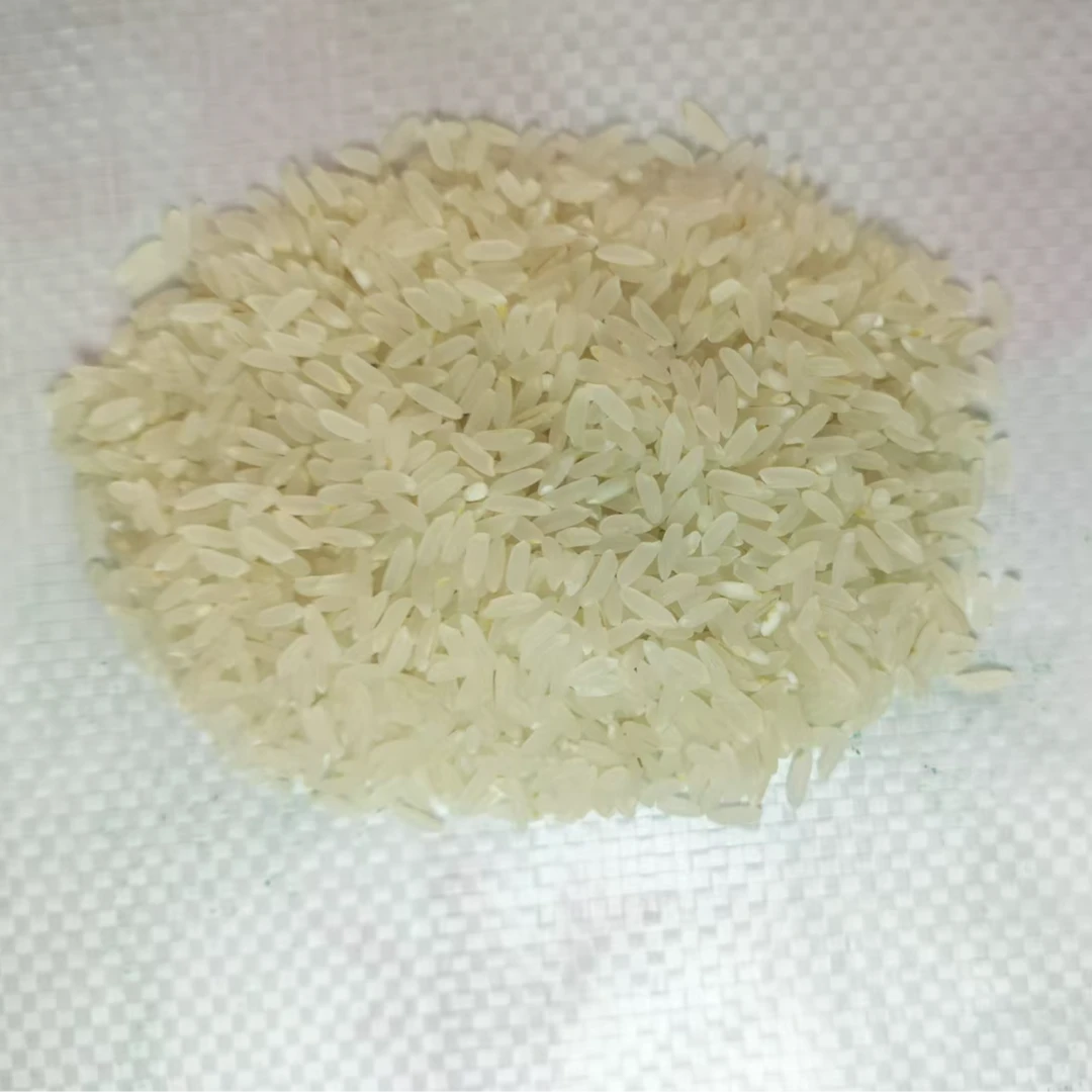 新大米，自己磨的，河水灌溉，无任何添加剂。
