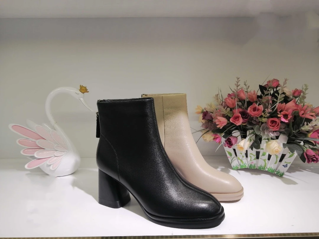 28120526中粗跟短靴气质时尚百搭简约高跟方头秋冬瘦瘦靴