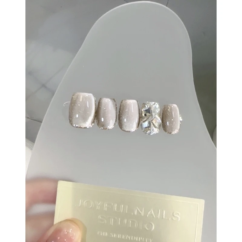 摩卡灰猫眼-柒柒穿黛-纯手工美甲
