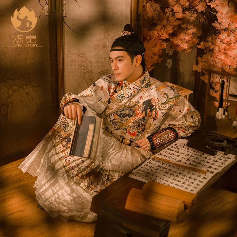 炼铠飞鱼服黑色白色贴里男女同款情侣款花金枝汉服搭配古装中国风