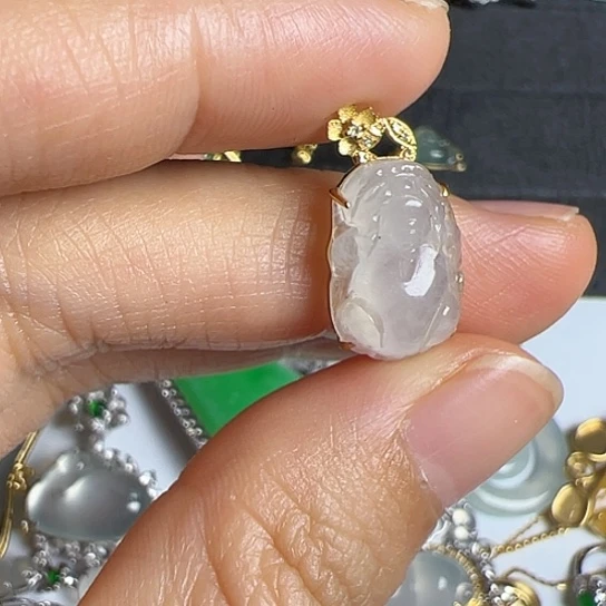 翡翠吊坠(不含链)18K金镶嵌翡翠吊坠项链