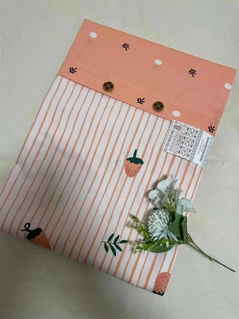 （纽扣竖条草莓-春秋高级感被套）AB版单人1.5×2米（正负5厘米）