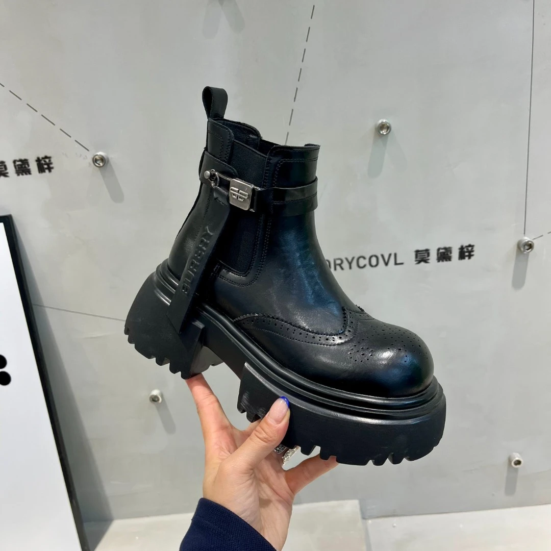 英伦风 百搭时尚马丁靴 烟筒靴子粗跟厚底中筒靴子女圆头休闲81-1