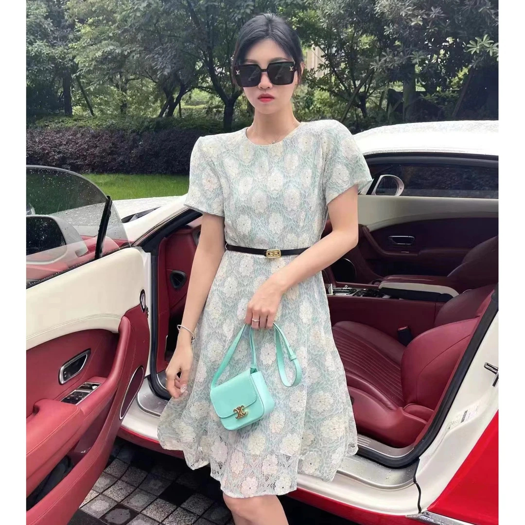 【晨浠定制】新款蕾丝水溶花女士时尚气质洋气轻奢连衣裙3927