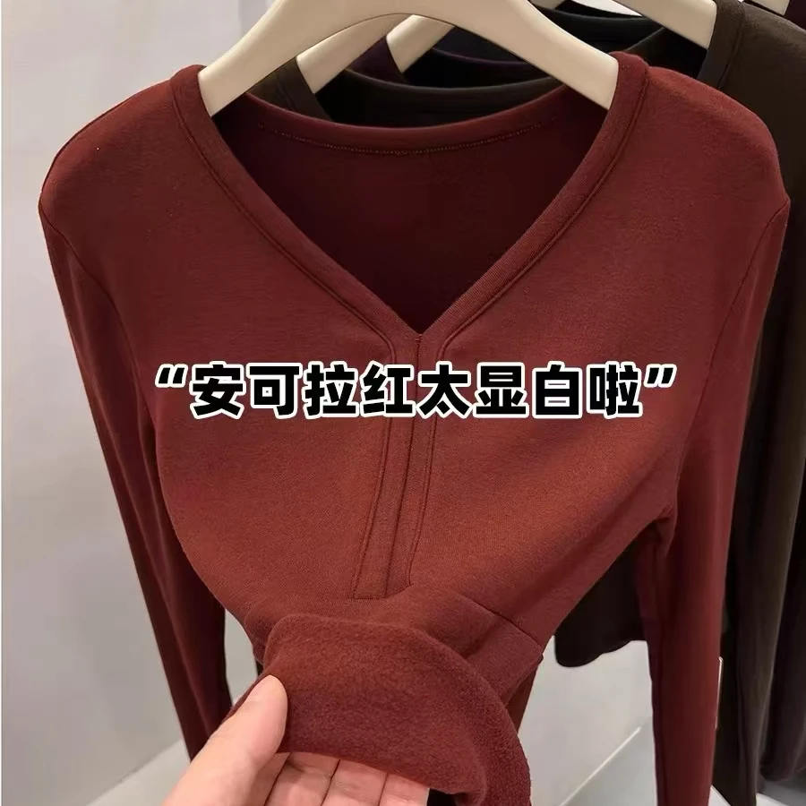 德绒保暖上衣女秋冬新款2024糯加薄绒短款长袖T恤洋气v领打底衫女